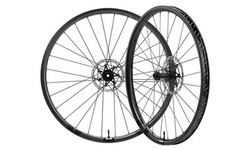 Komplet kół RYOT44 SET FCC (44MM) SP 24H/24H MBL DT240 EXP 2:1 DBCL 12MM TA (opona)